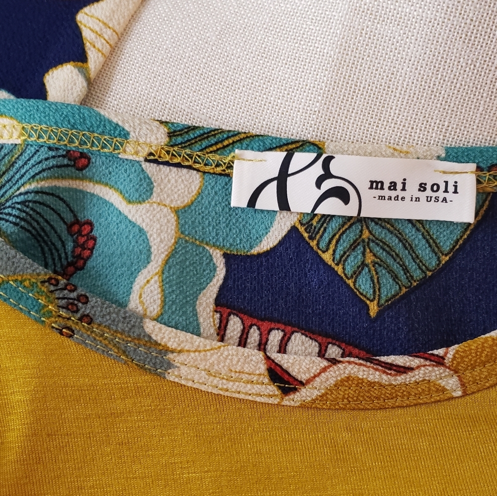 Mai Soli top small beutiful mustard and floral - Picture 3 of 8
